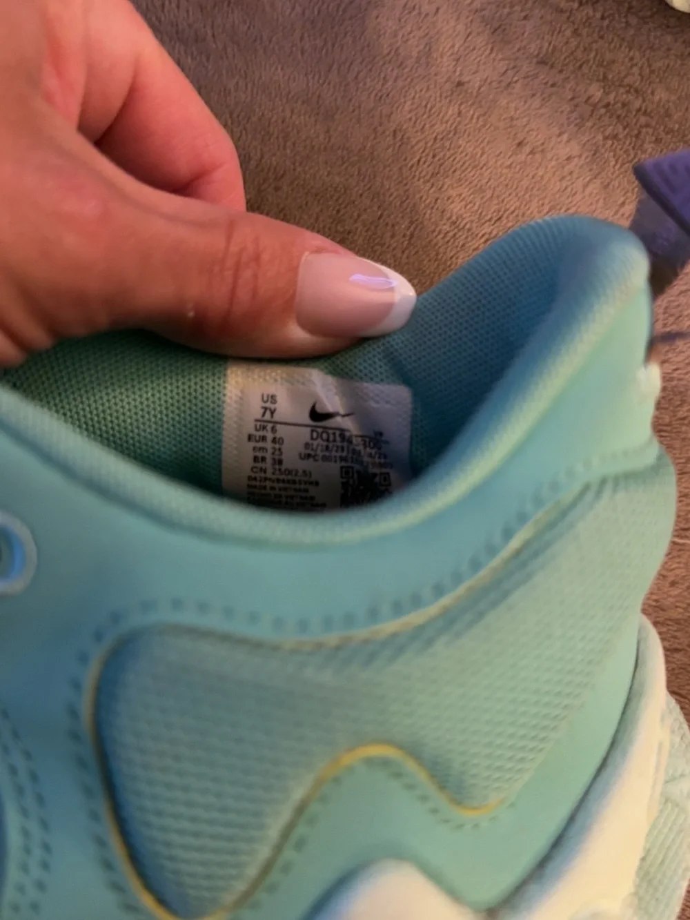 Nike Kids Mint Green and White Athletic Sneakers
